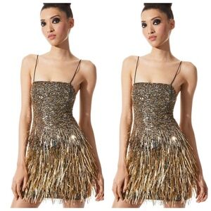 Alice + Olivia FIFI gold mini dress.   Size 2  Excellent pre owned condition - m